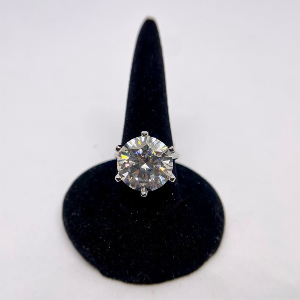 Certified 10 Carat Moissanite Ring Round Cut Engagement Solitaire 6 Prong Size 6